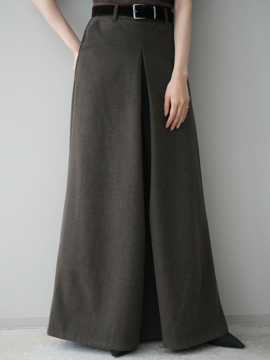 [予約]ベルト付きフロントタックワイドパンツ/brown