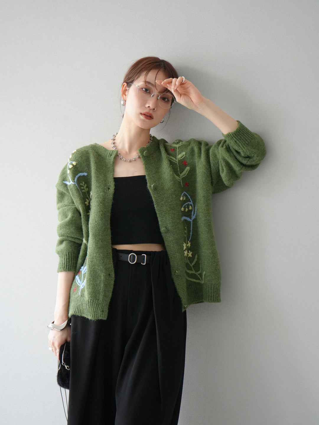 [SET]フラワー刺繍ニットカーディガン+ベルト付タックワイドパンツ(2set)