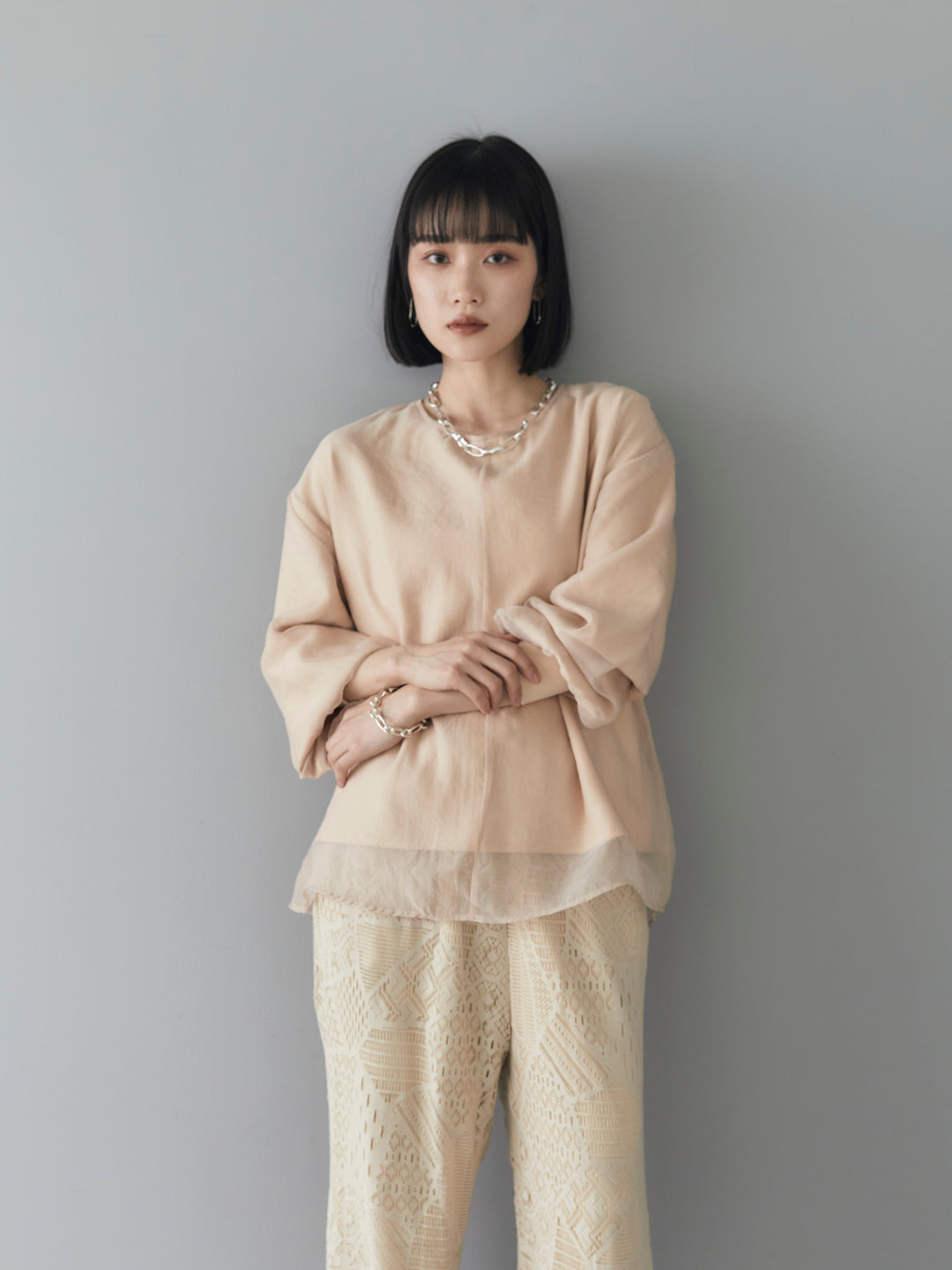 [Pre-order] Back ribbon tulle layered pullover/beige