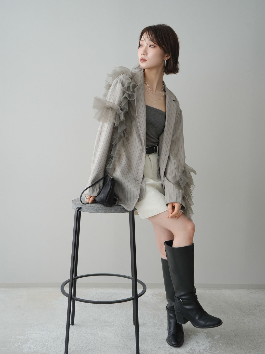 [予約]アシンメトリーチュールストライプジャケット/greige