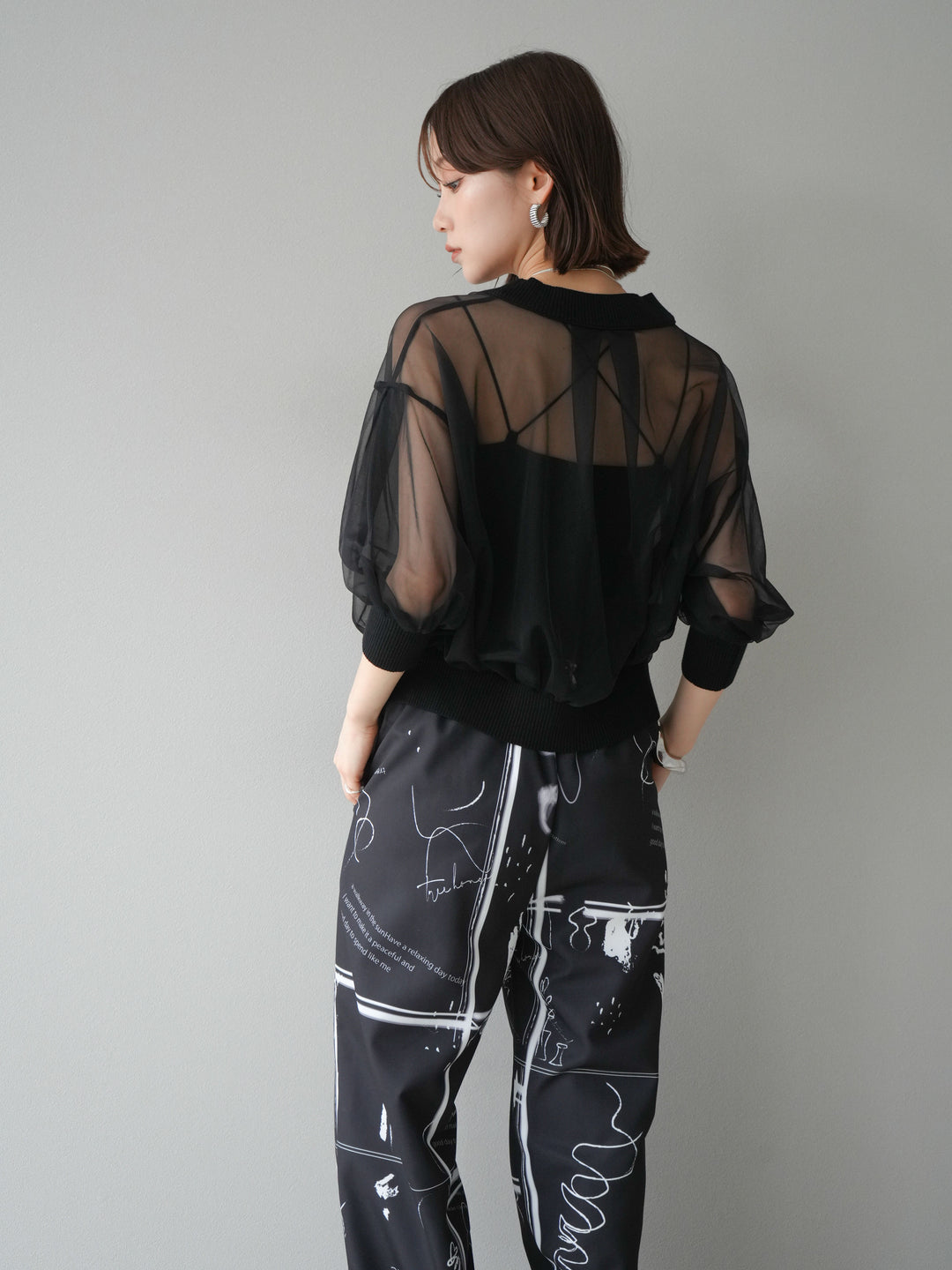 [SET] 透視半袖褶皺開襟衫 + 彩繪圖案褶襉褲 (2set)