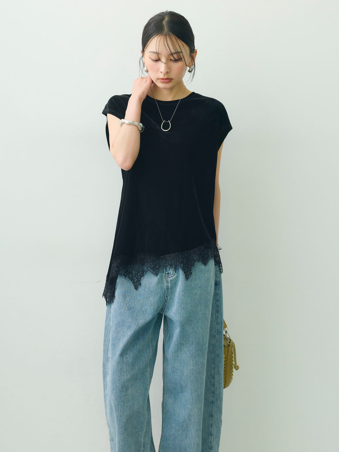 [SET]ベロアレースコンビアシメノースリトップス+ニュアンスウォッシュカーブデニム(2set)