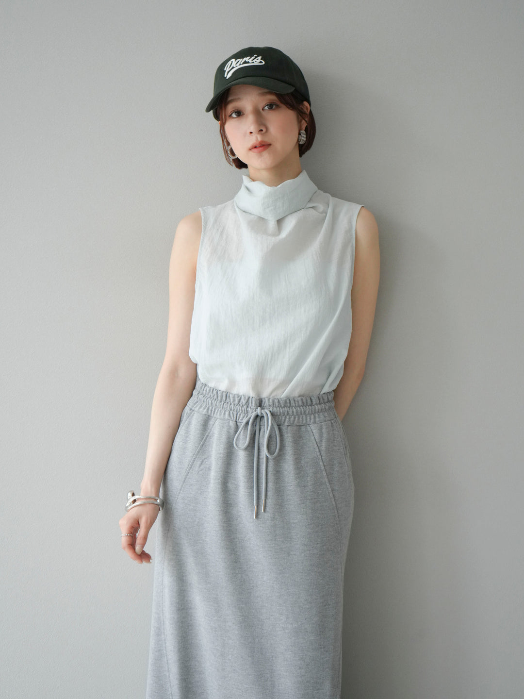 [SET] 後繫帶無袖上衣 + 運動長裙 (2set)