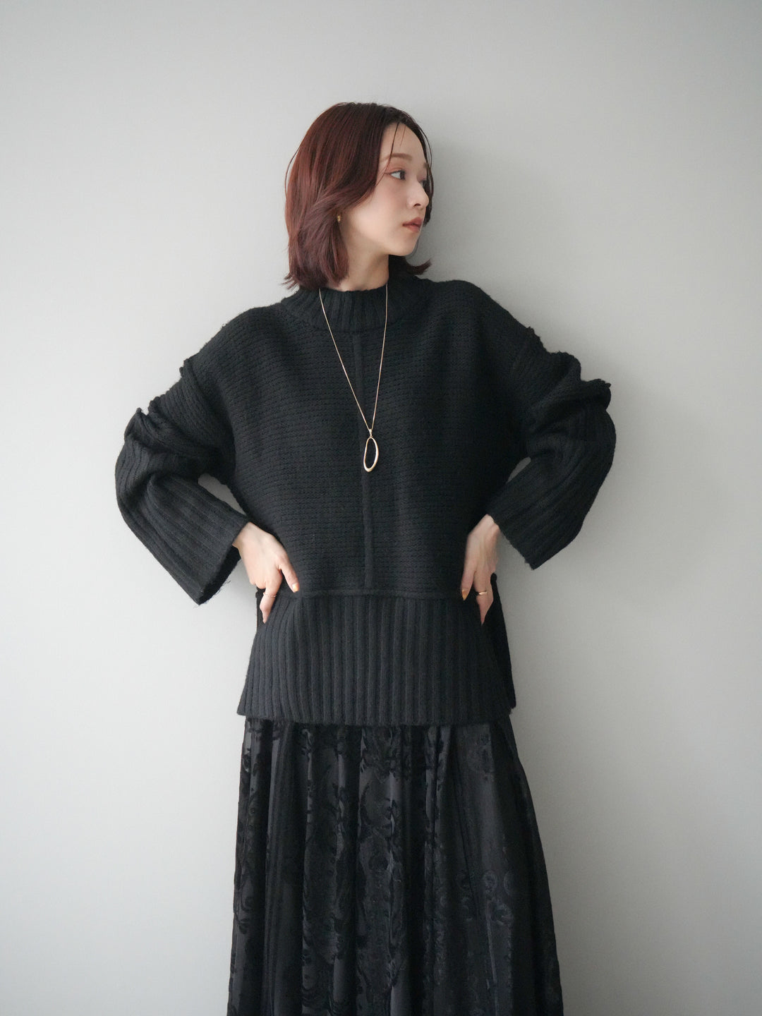 [SET]編み地切替ボトルネックニットプルオーバー+アンティーク柄フロッキーマキシスカート(2set)