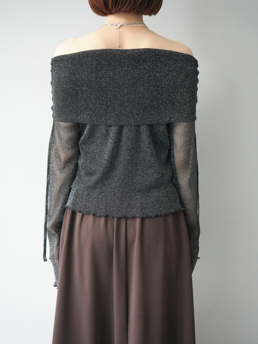 [予約]ラメシアーウィンガーホールオフショルトップス/ブラック