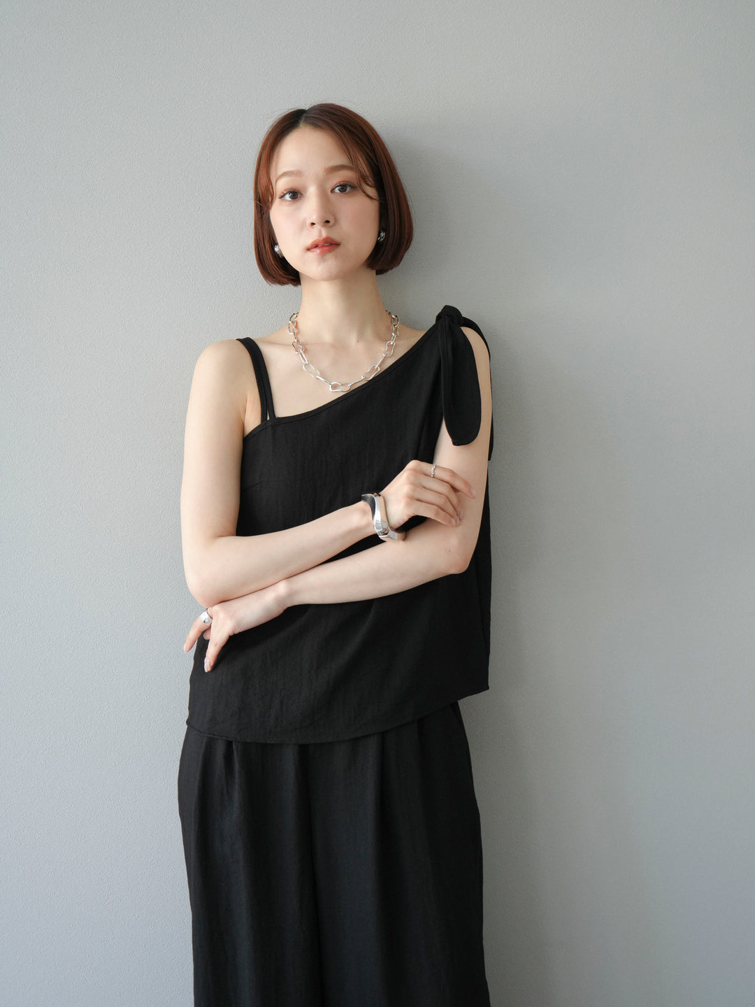 [SET]アシンメトリーショルダーデザイントップス＆ワイドパンツSET UP(2set)