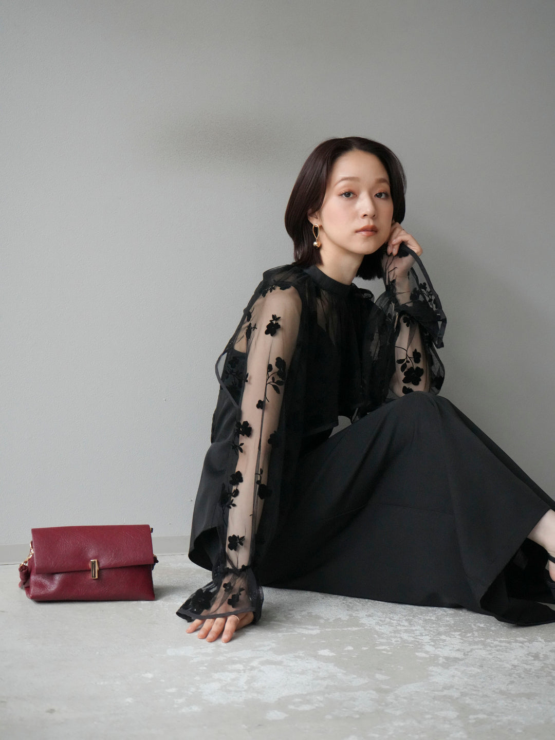 [予約]チュールフラワーフロッキーショートブラウス/ブラック