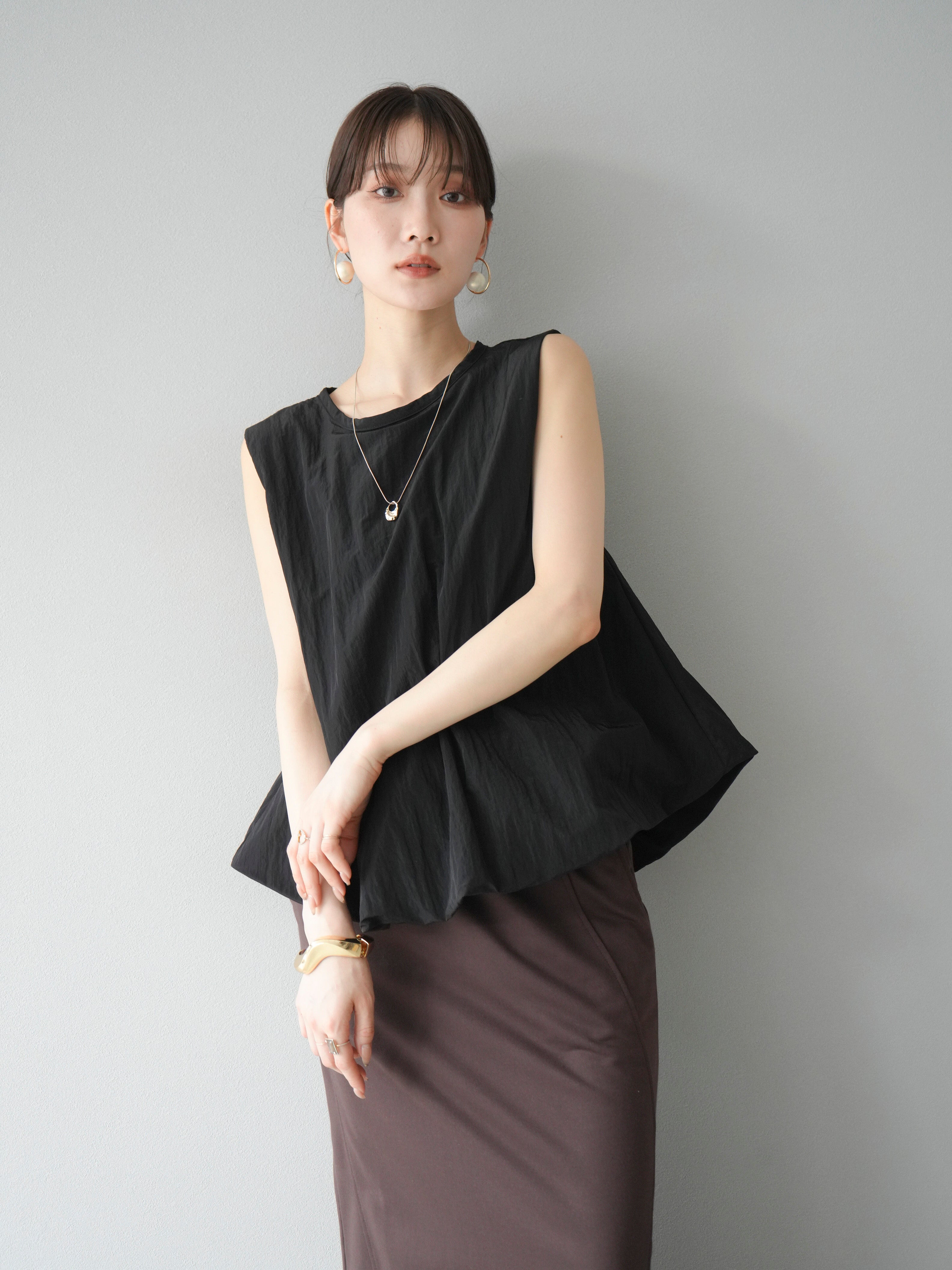 予約]ワッシャータフタバルーンブラウス/ブラック – Lumier