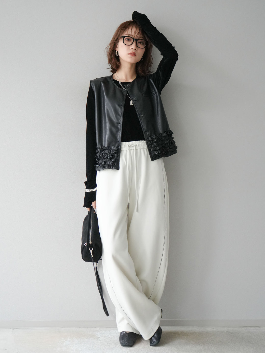 [予約]シアーベロアフィンガーホールトップス/ブラック