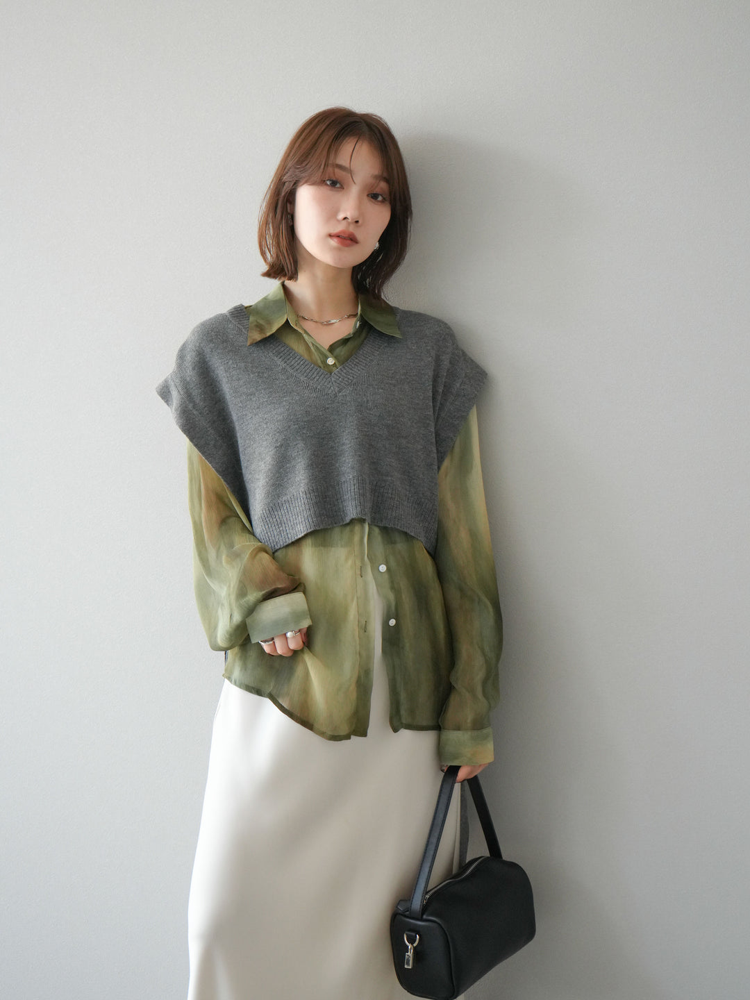 [予約]サイドリボンVネックショートニットベスト/チャコール