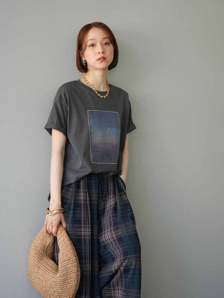 [SET] 薄紗層疊印花T卹 + 透視格紋寬鬆褲 (2件套)