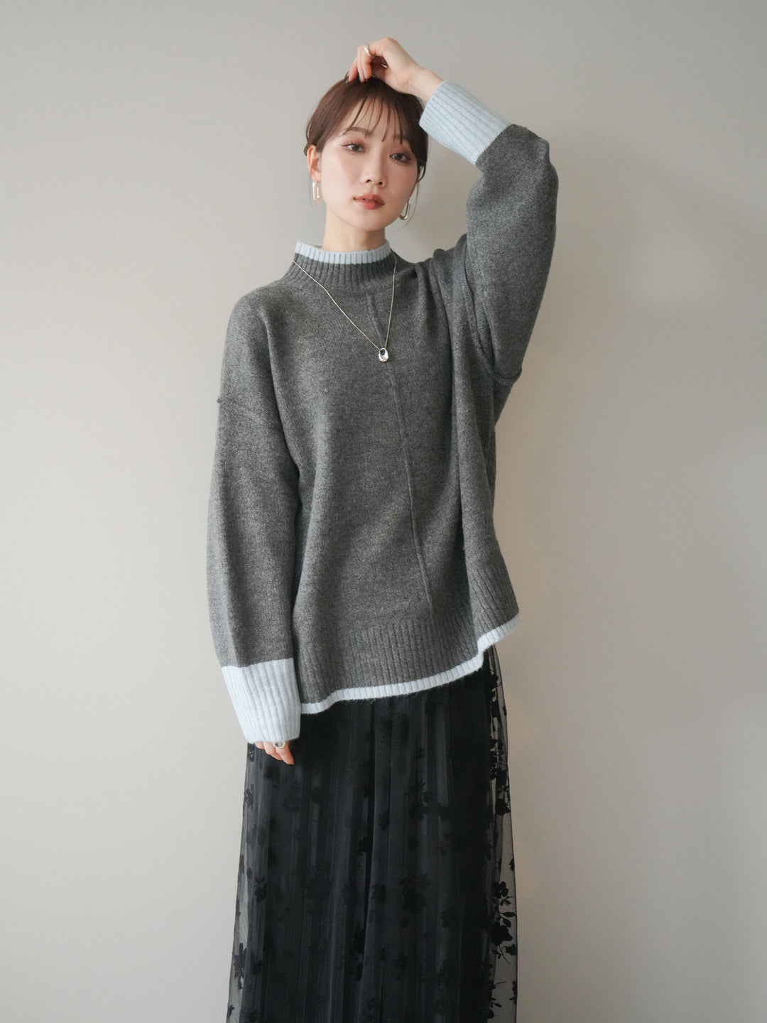 [予約]配色ハイネックニットプルオーバー/charcoalriteblue