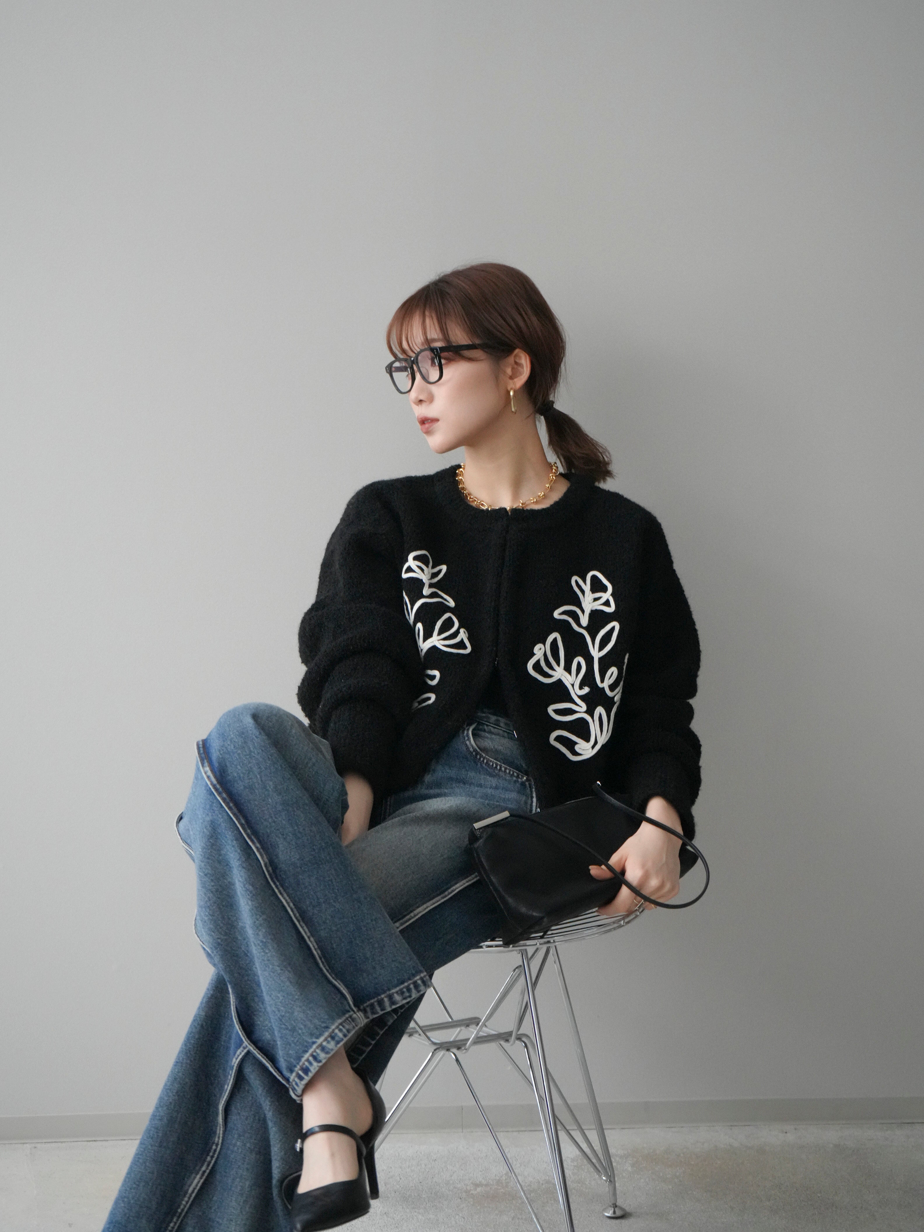 あに　オーダー品 予約]テープ刺繍ホック開きブークレニットカーディガン/black – Lumier