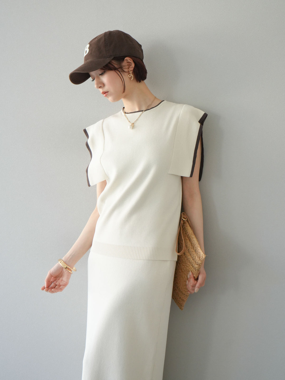 【預購】亞麻質感方袖拼色針織套頭衫/象牙白