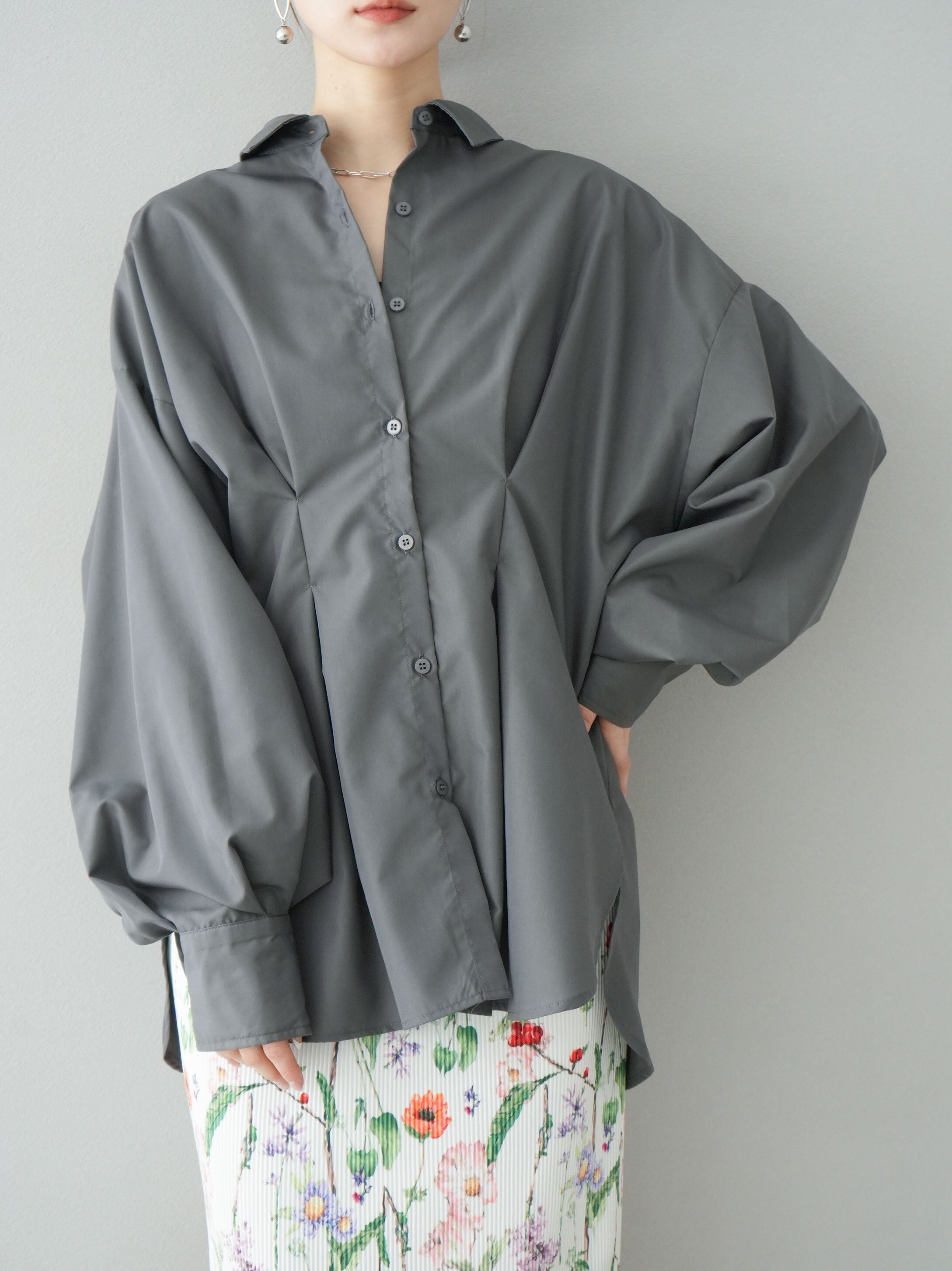 新品　萌　モユル　センソユニコ　ビッグシャツ　グレー ex/tra】デジタルカモ カッタウェイカラーシャツ｜長袖｜ニコル公式