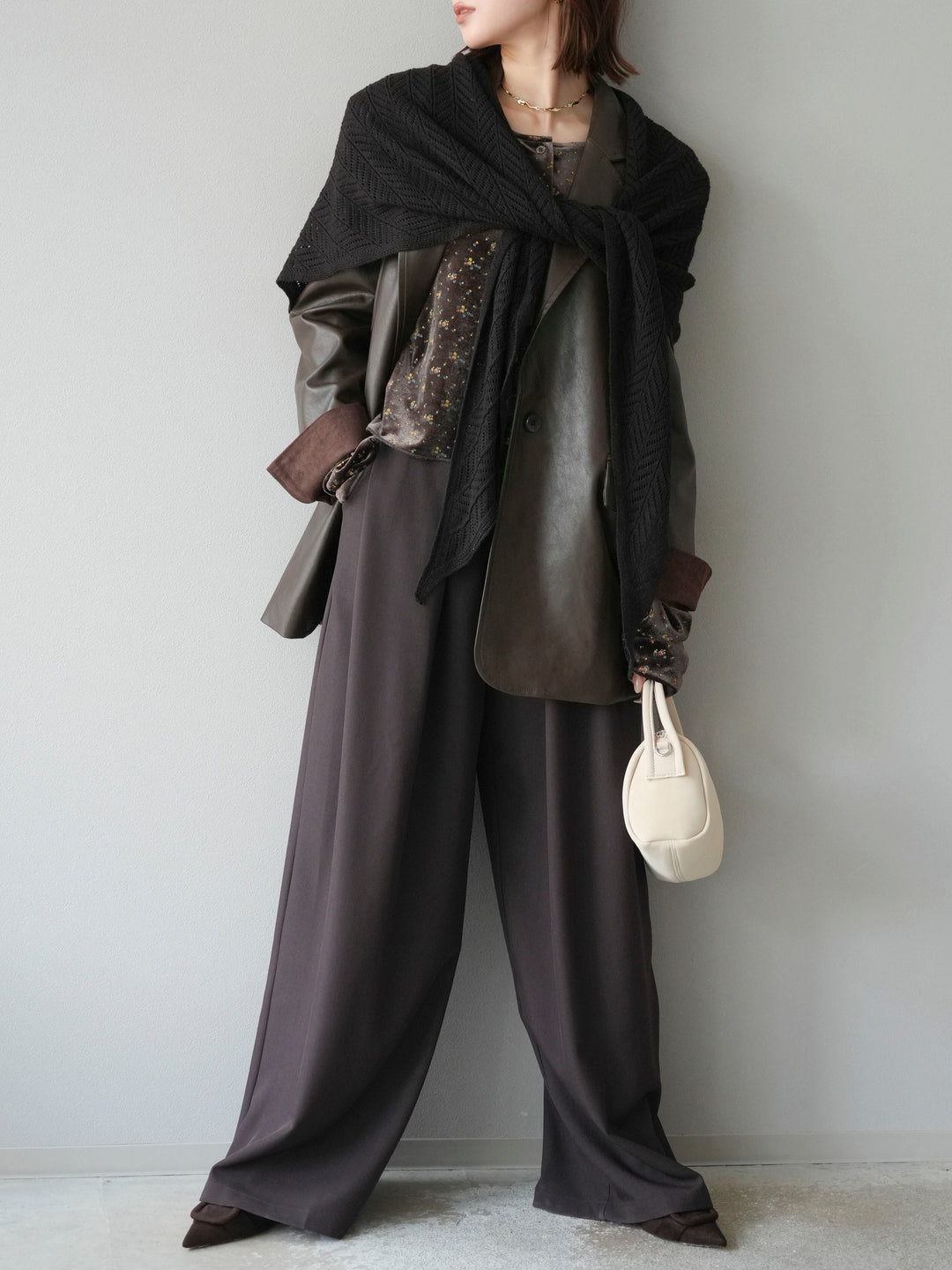 【預購】皮帶環設計寬褲/棕色