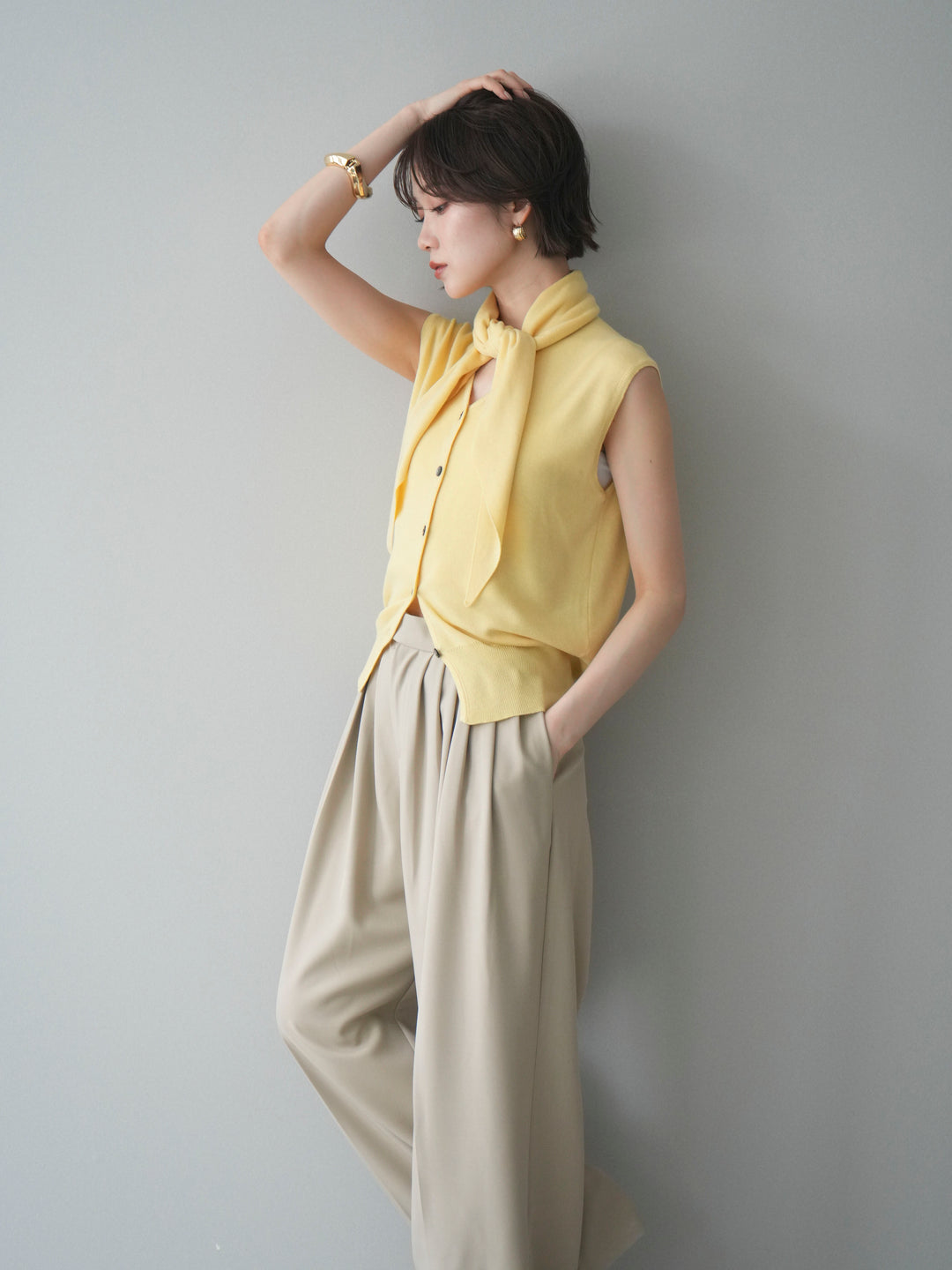 [予約]スカーフ付Vネックニットベスト/yellow