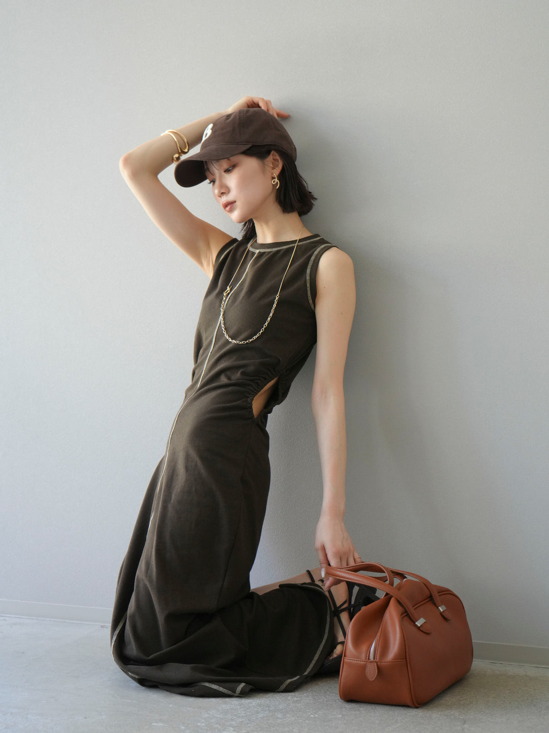 [予約]ウエストオープンステッチカットワンピース/ブラウン