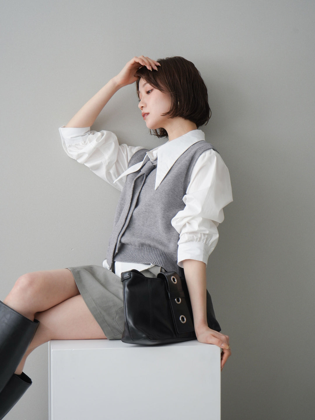 【套裝】蝴蝶結針織背心套裝襯衫+繫帶工裝迷你裙（兩件組）