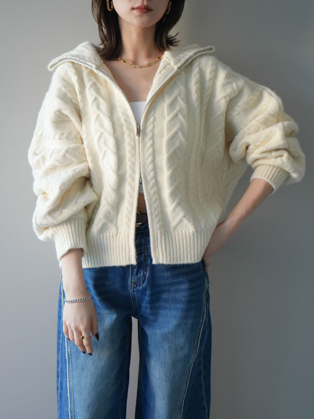 [SET]ケーブル編みハイネックZIPニットカーディガン+サイドフリンジワイドデニムパンツ(2set)