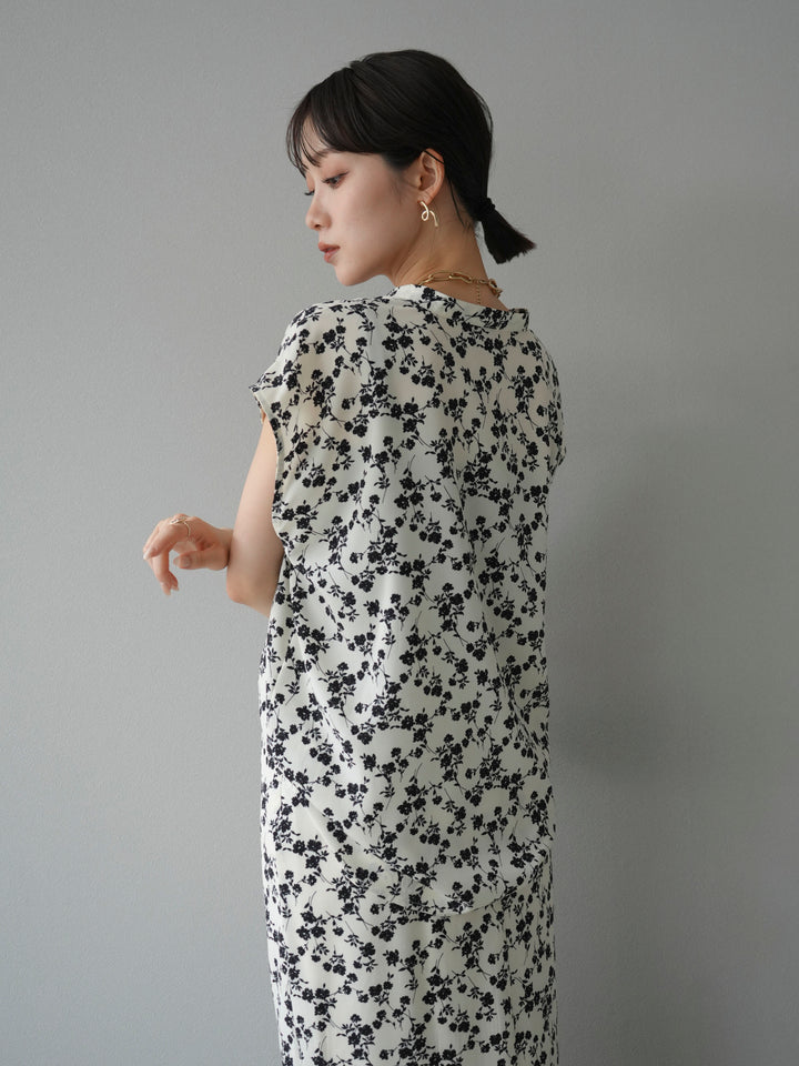 [予約]フラワープリントフレンチスリーブブラウス/アイボリー