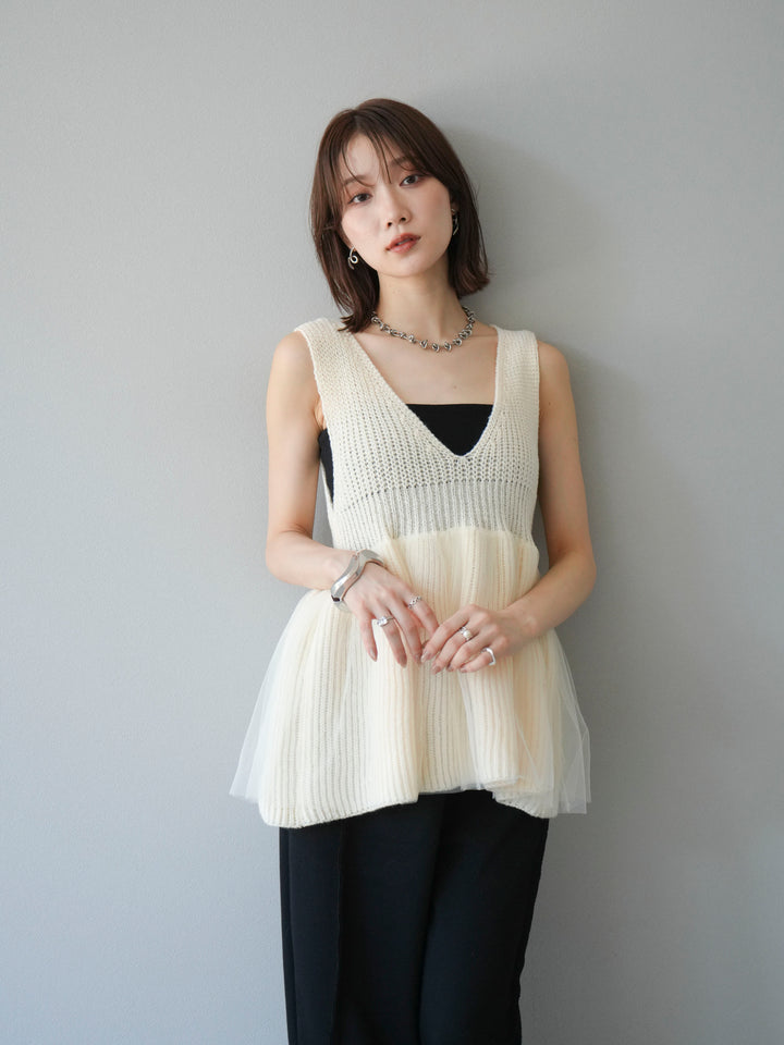 [予約]チュールレイヤードペプラムニットベスト/アイボリー
