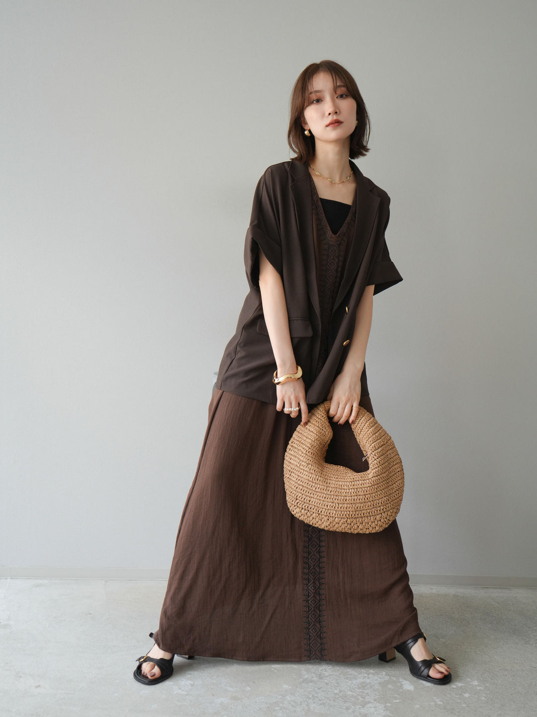 [予約]刺繍Vネックワンピース/ブラウン