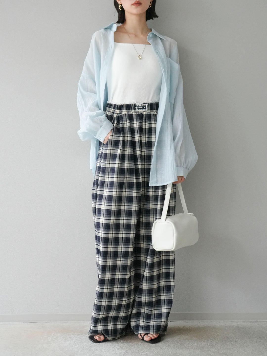 [予約]バイカラーストラップカップ付キャミソール/オフ