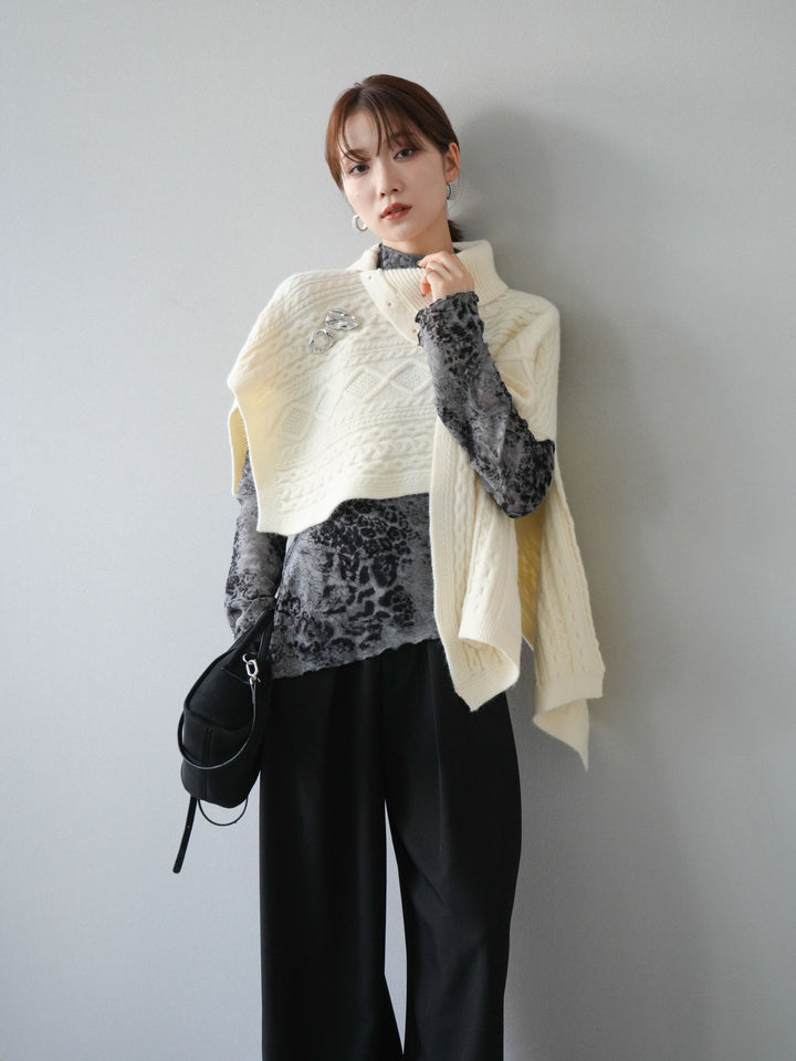 [予約]ケーブル編みニットケープ/ホワイト