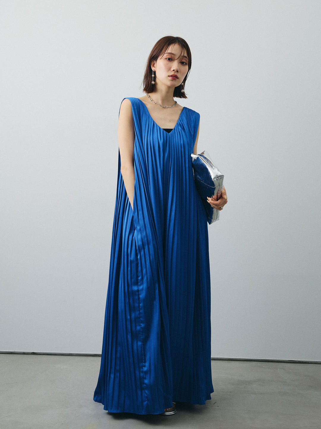 [SET] 緞面褶皺V領洋裝 + 緞面褶皺V領洋裝 (2set)