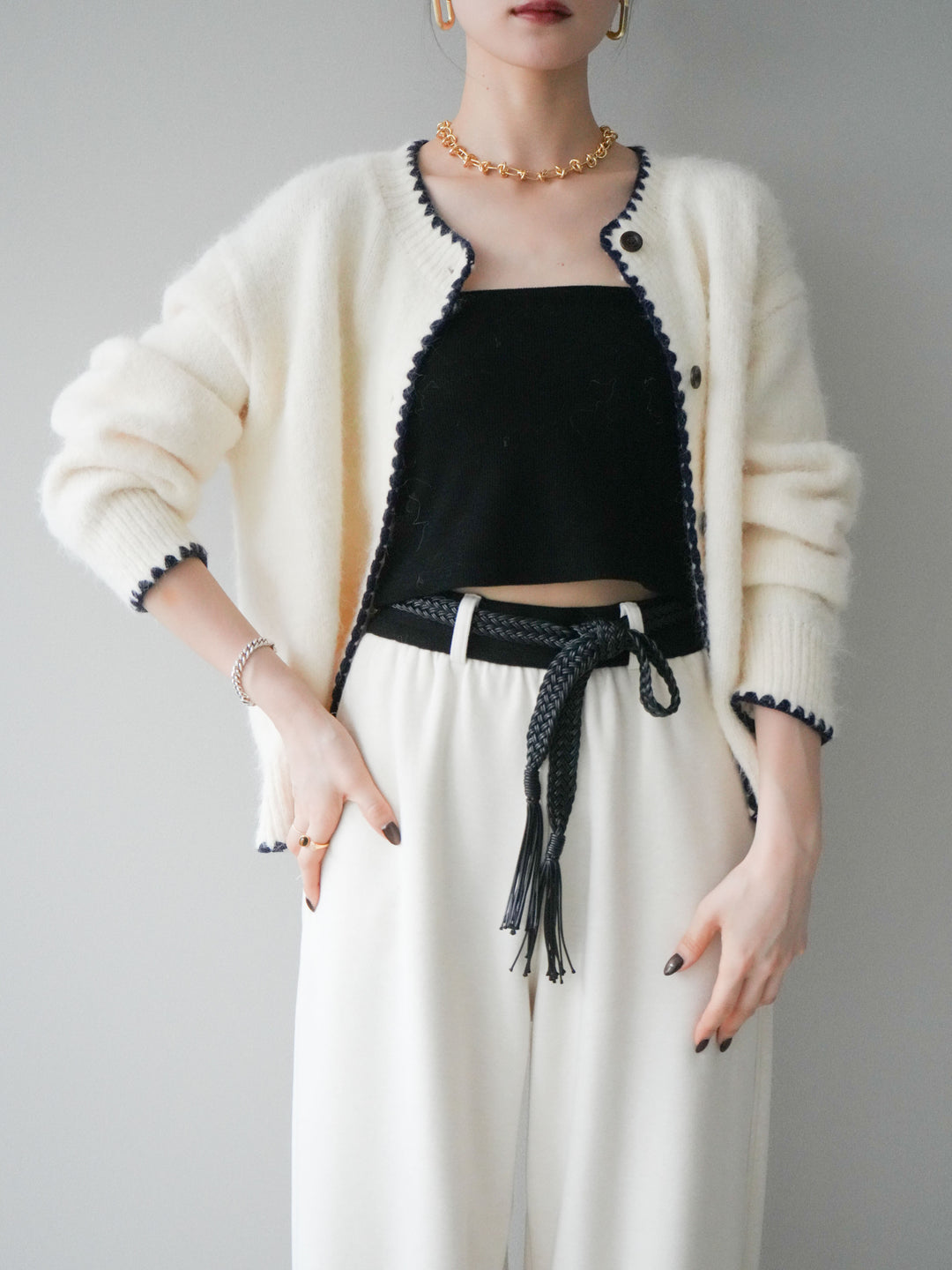 [SET]三角ステッチニットカーディガン+編み込みベルト付きウエスト配色スエットパンツ(2set)