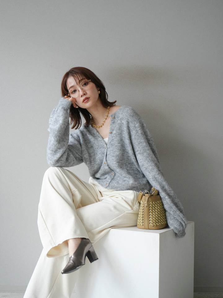 [SET]ゴールドボタンニットカーディガン+アウトシームカットオフスエットパンツ(2set)