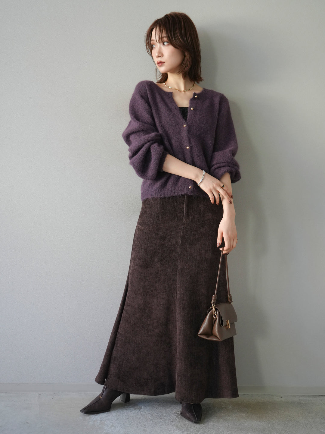 [SET]ゴールドボタンニットカーディガン+ベルベットマーメイドスカート(2set)