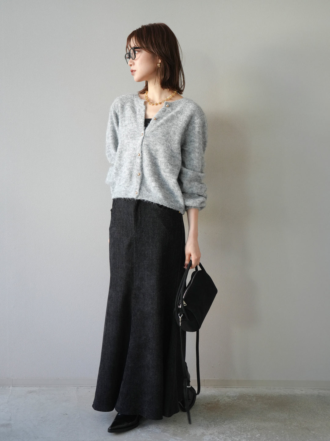 [SET]ゴールドボタンニットカーディガン+ベルベットマーメイドスカート(2set)