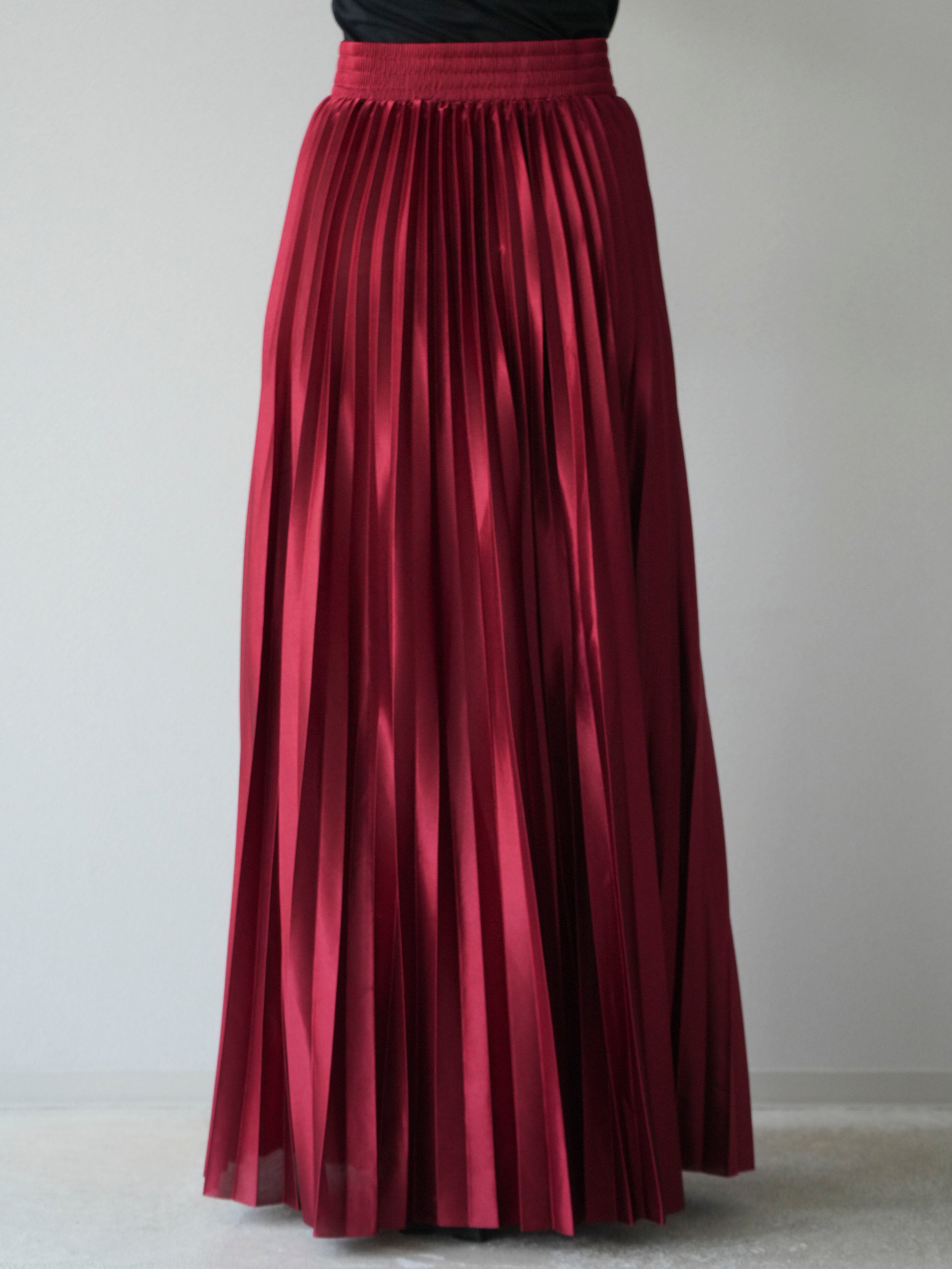 AD2022 ポリエステルサテンボリュームフレアスカート 赤 archive セール】 ポリエステル調フランネルフレアスカート （スカート