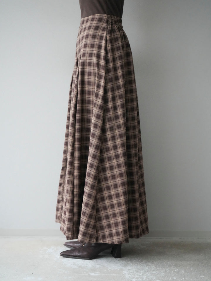 [予約]チェックタックフレアロングスカート/ ブラウン