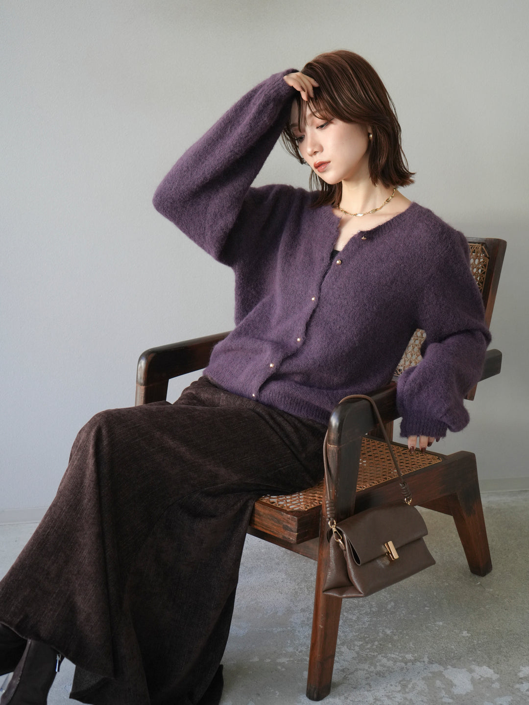 [SET]ゴールドボタンニットカーディガン+ベルベットマーメイドスカート(2set)