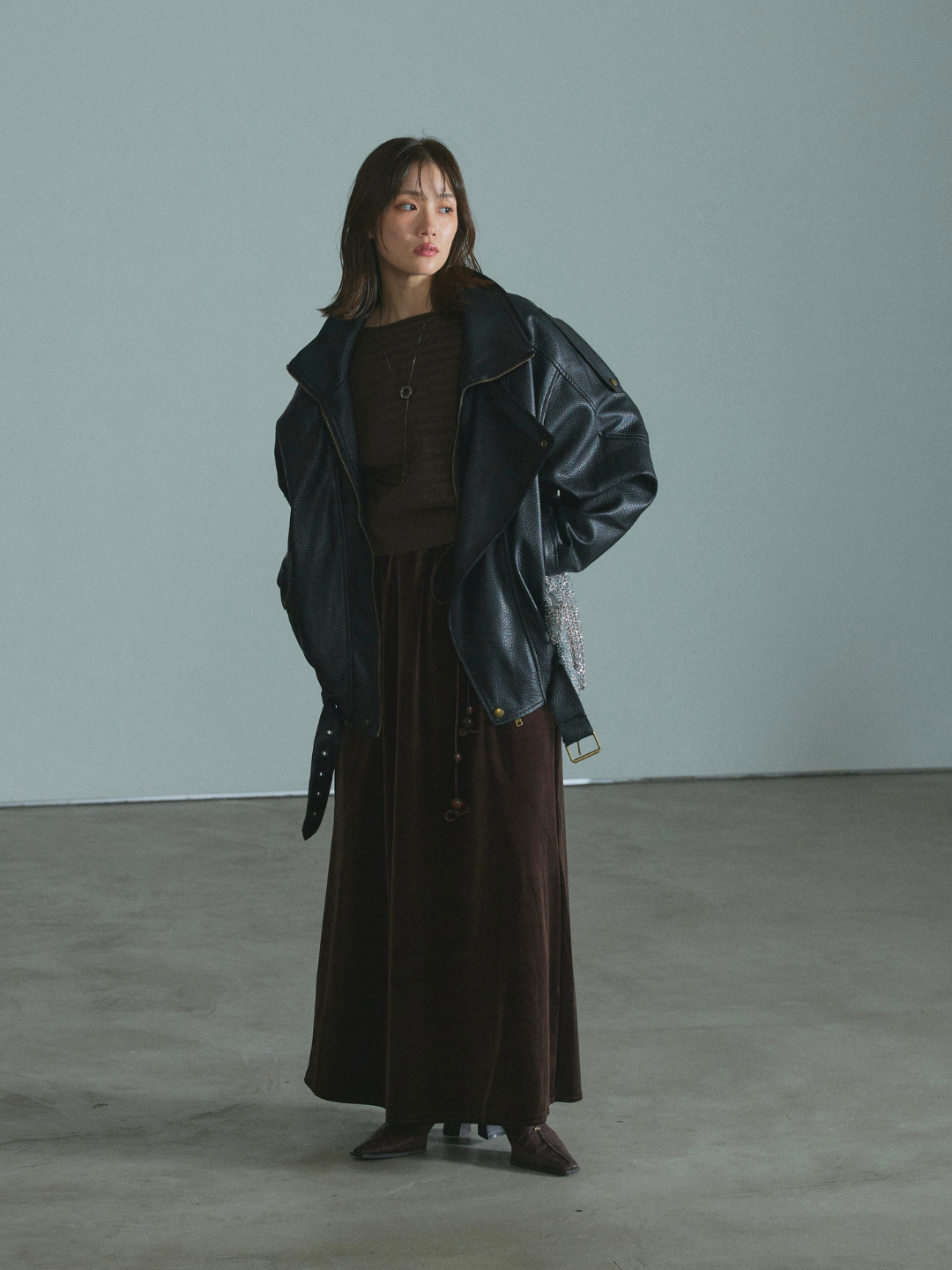 【Allure】[SET]スタンドカラーレザーブルゾン+ベロアナロースカート(2set)