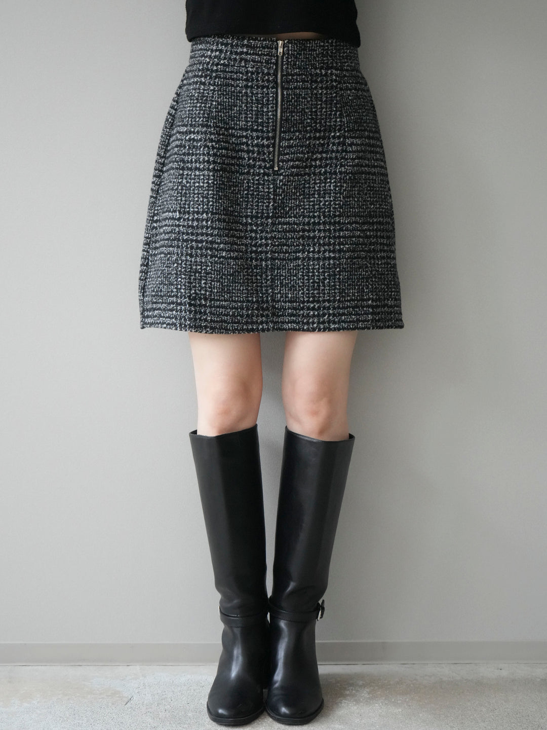 [予約]フロントZIPアソート柄ミニスカート/black