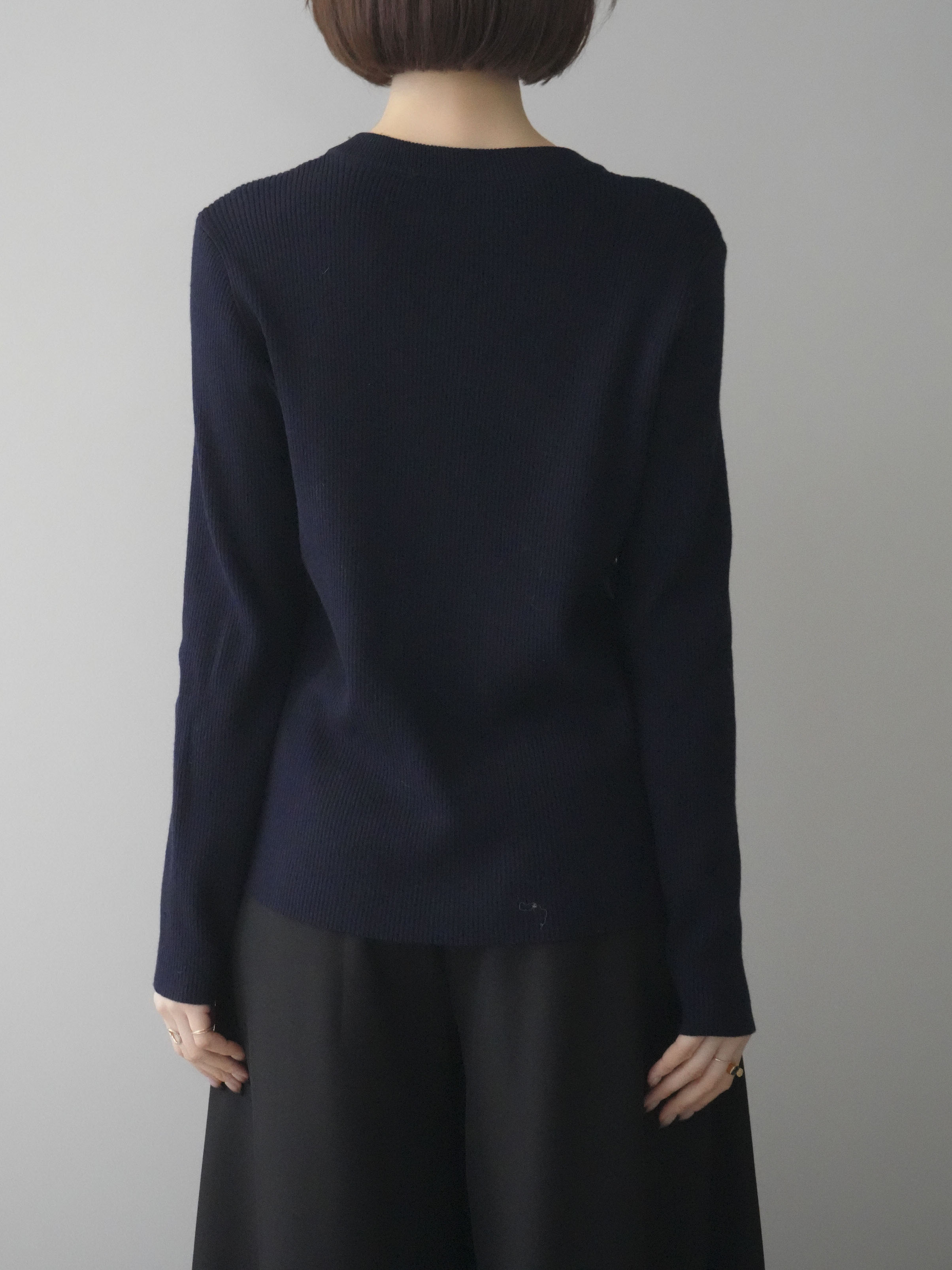 予約]バイカラーデザインポケット配色ヘンリーネックニットソー/navy