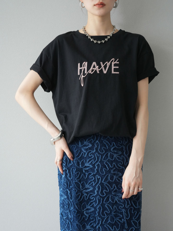 [予約]デザインロゴ刺繍Tシャツ/ブラック