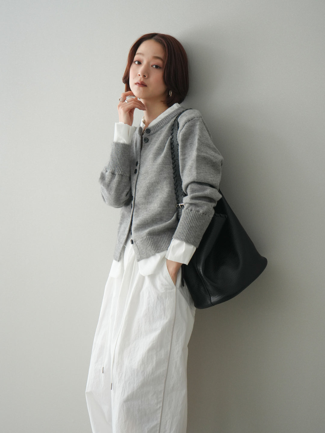 【預購】梭織布料對接針織開襟衫/淺灰色