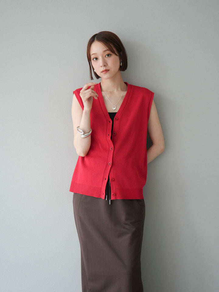 【預購】V領人造絲針織背心/紅色