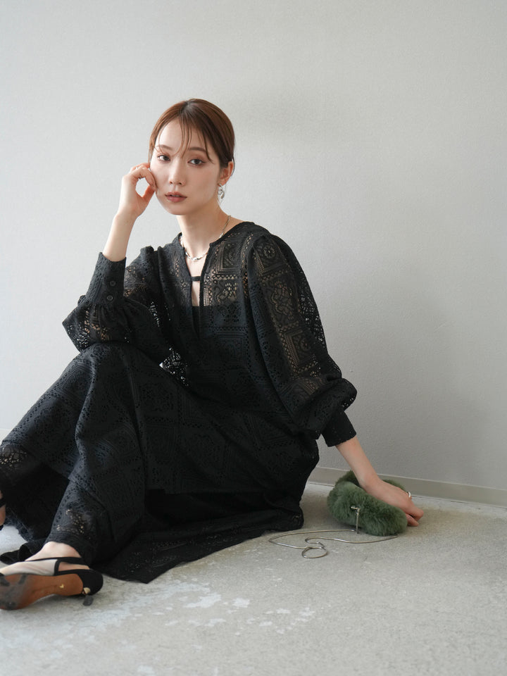 【套裝】塊蕾絲捲袖洋裝+塊蕾絲寬褲（2套）