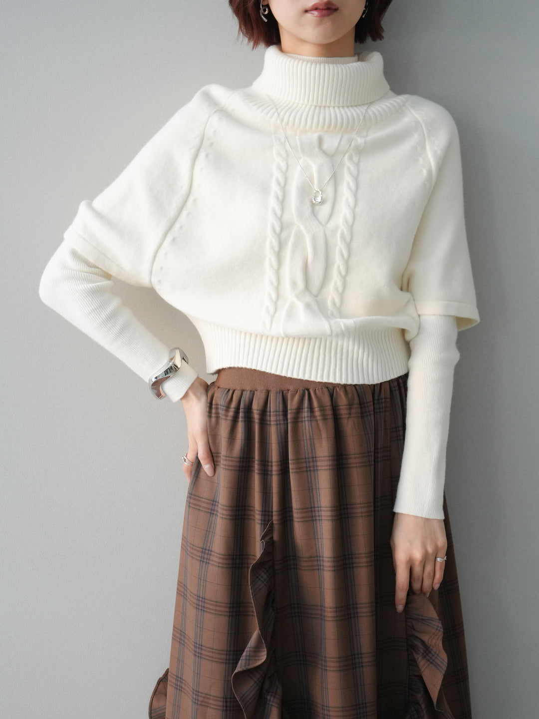 [予約]ケーブル編みタートルハーフスリーブニットアンサンブル/ivory