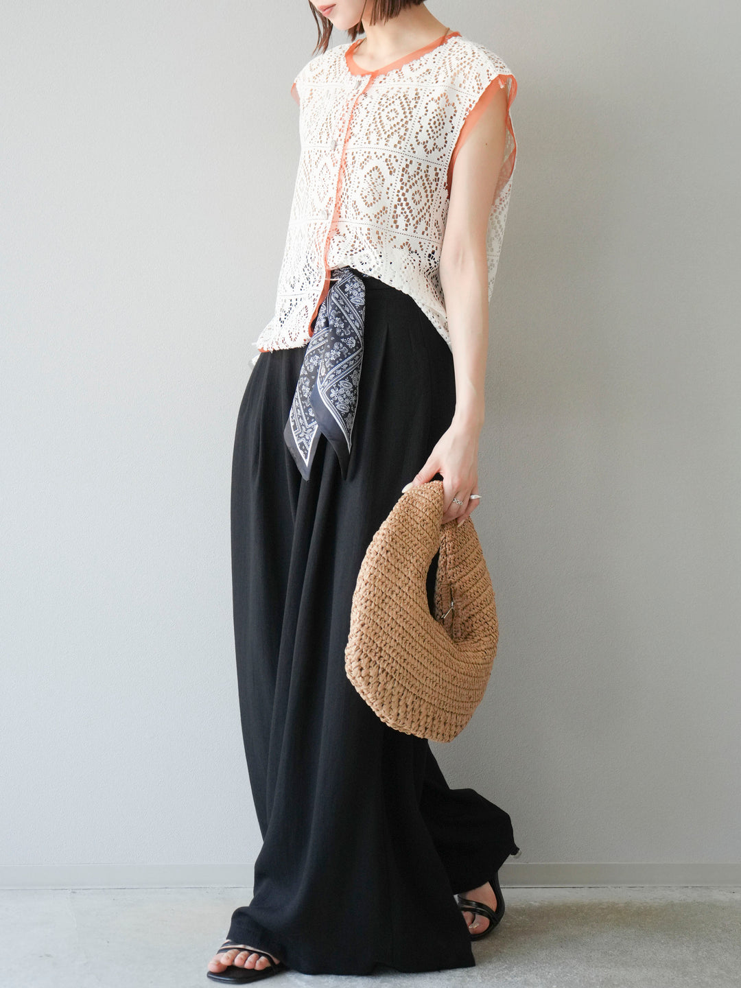 [予約]スカーフベルト付3タックワイドパンツ/ブラック