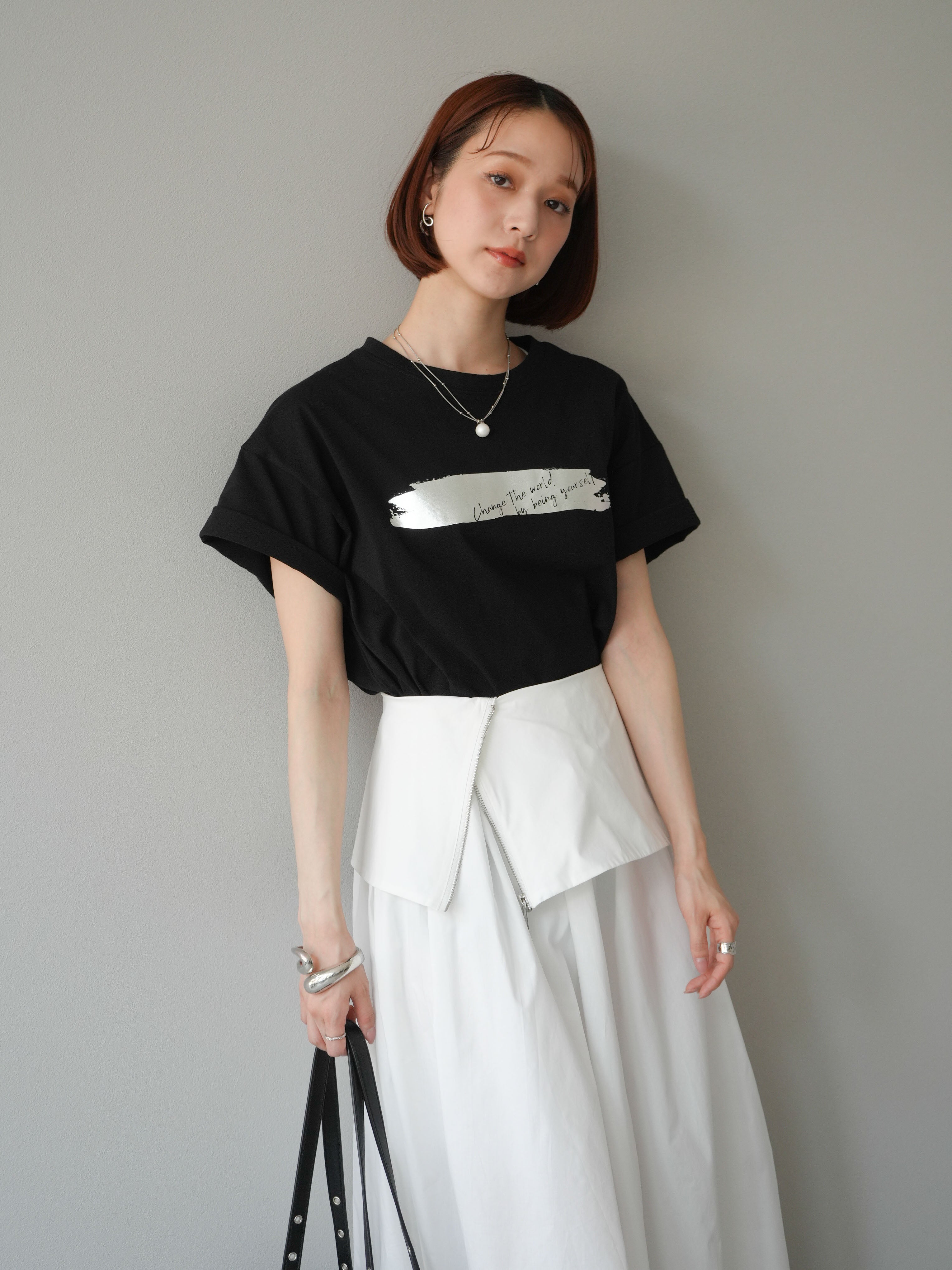 予約]箔プリントTシャツ/ブラックシルバー – Lumier