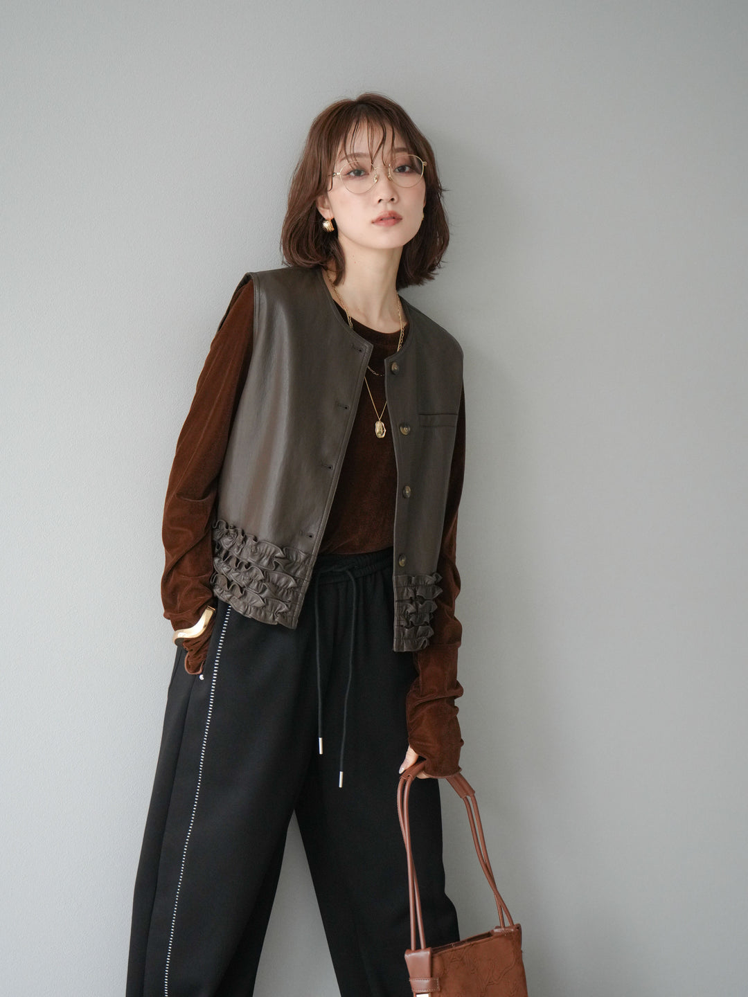 [予約]コンパクトフリルレザーベスト/ブラウン