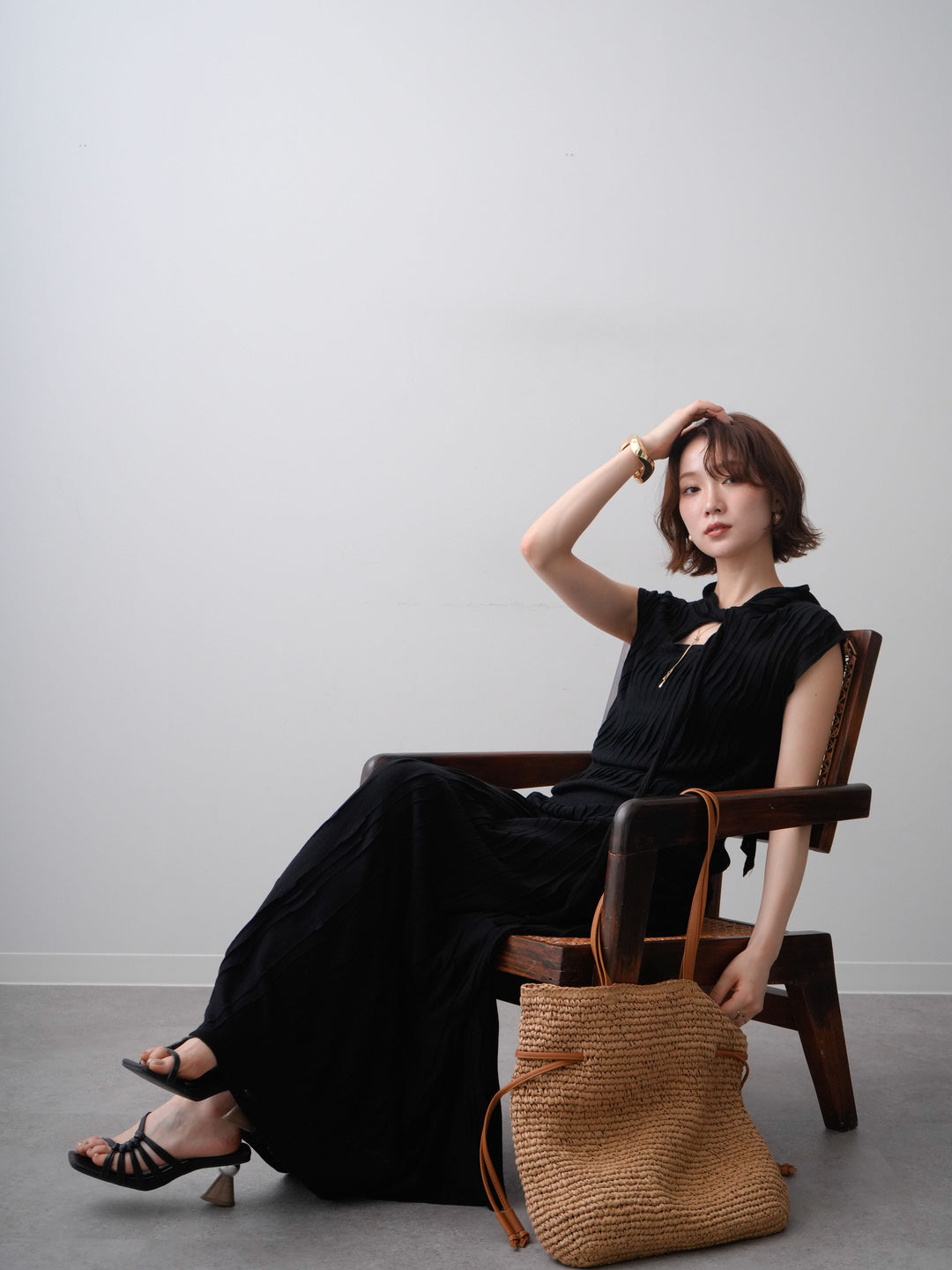 【套裝】波浪羅紋針織上衣和垂墜針織半裙套裝（2套）
