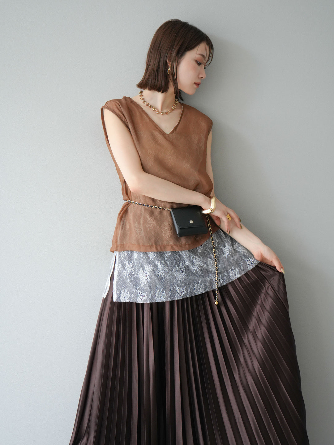 [予約]レースレイヤードオーガンジートップス/ブラウン